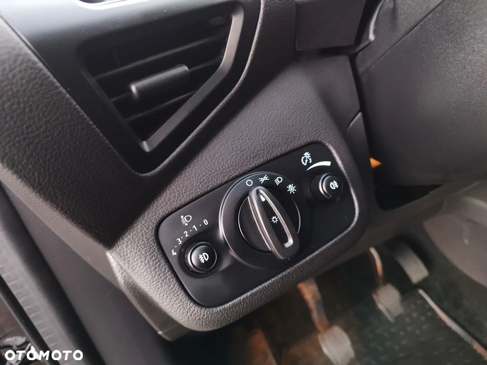 Ford Kuga 2.0 TDCi 4x4 Titanium - 13