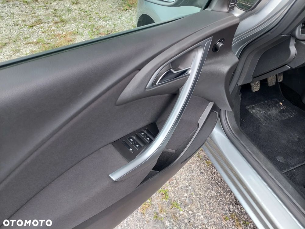 Opel Astra 1.4 Turbo Edition - 8