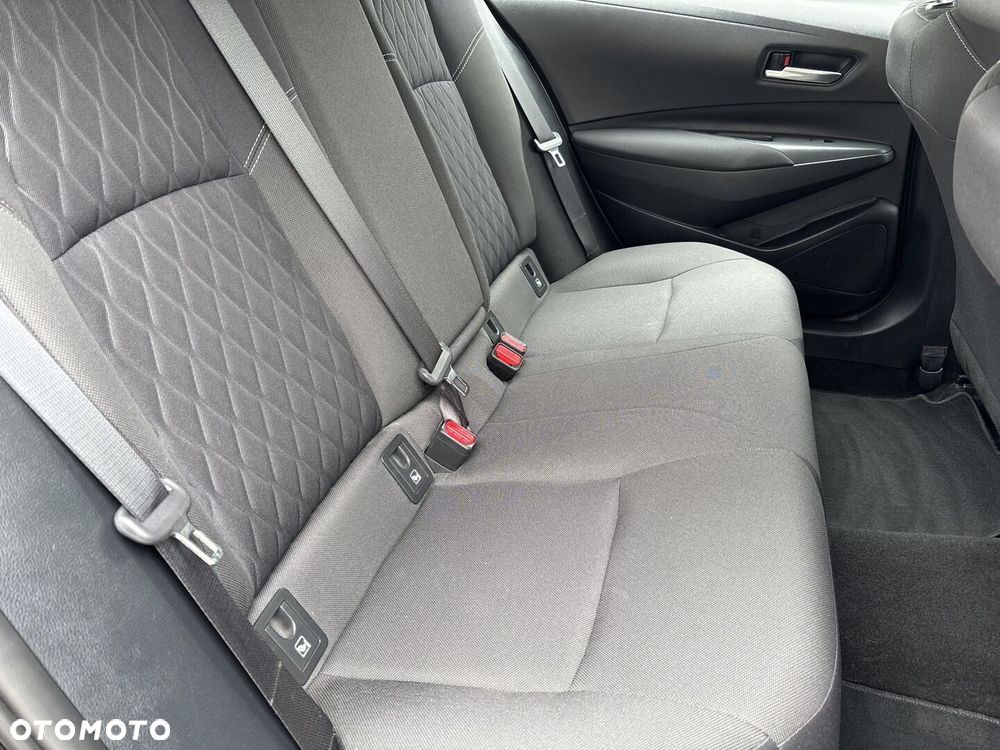 Toyota Corolla - 8