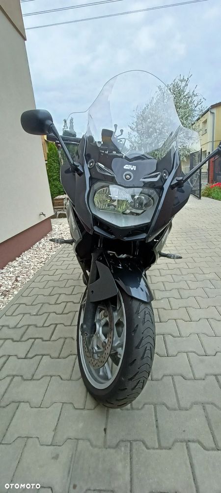 BMW F - 4