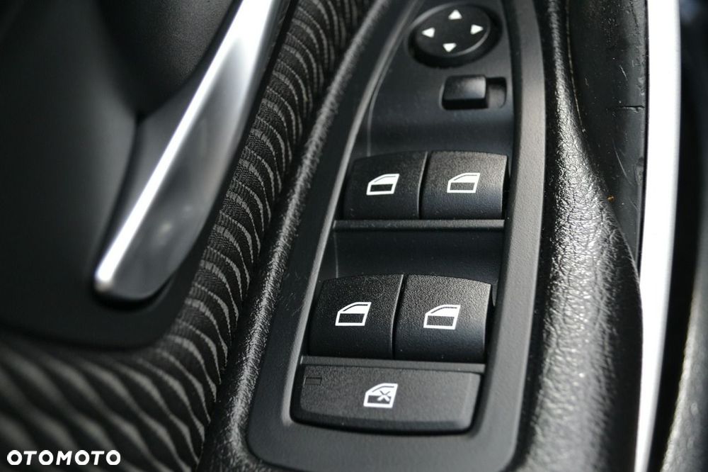 BMW Seria 3 - 21