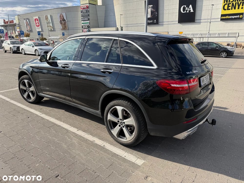 Mercedes-Benz GLC - 4