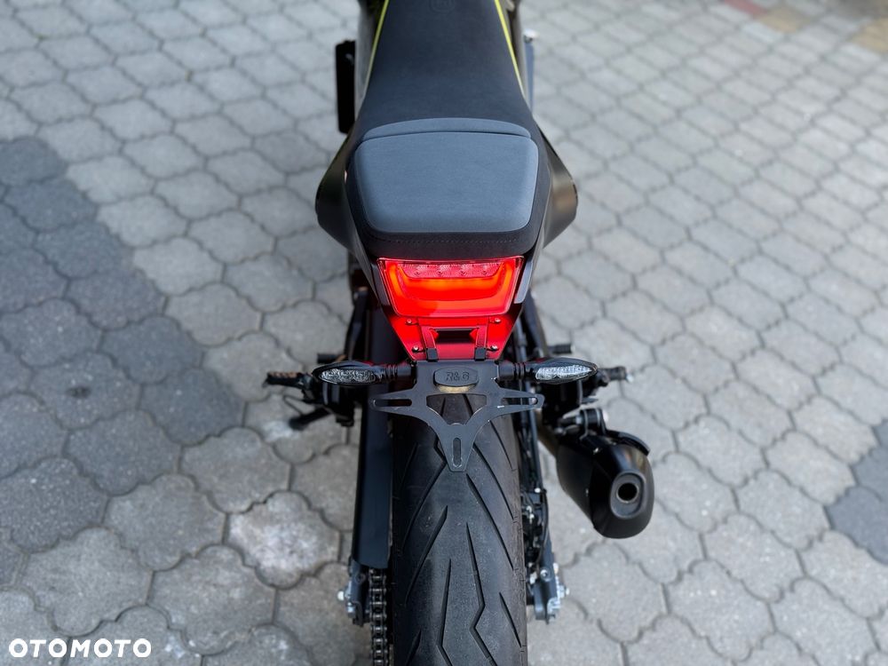 Husqvarna Svartpilen - 21