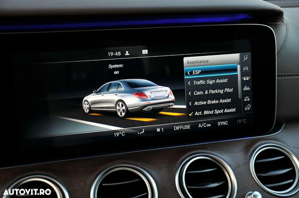 Mercedes-Benz E - 24