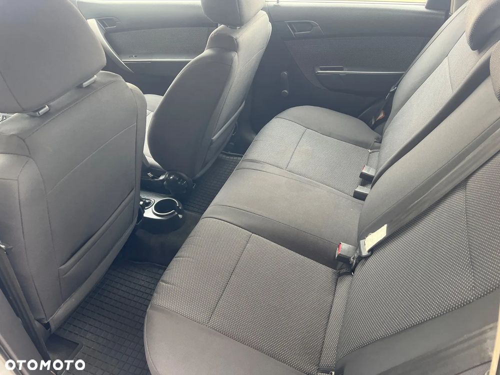 Chevrolet Aveo 1.2 16V LS - 14