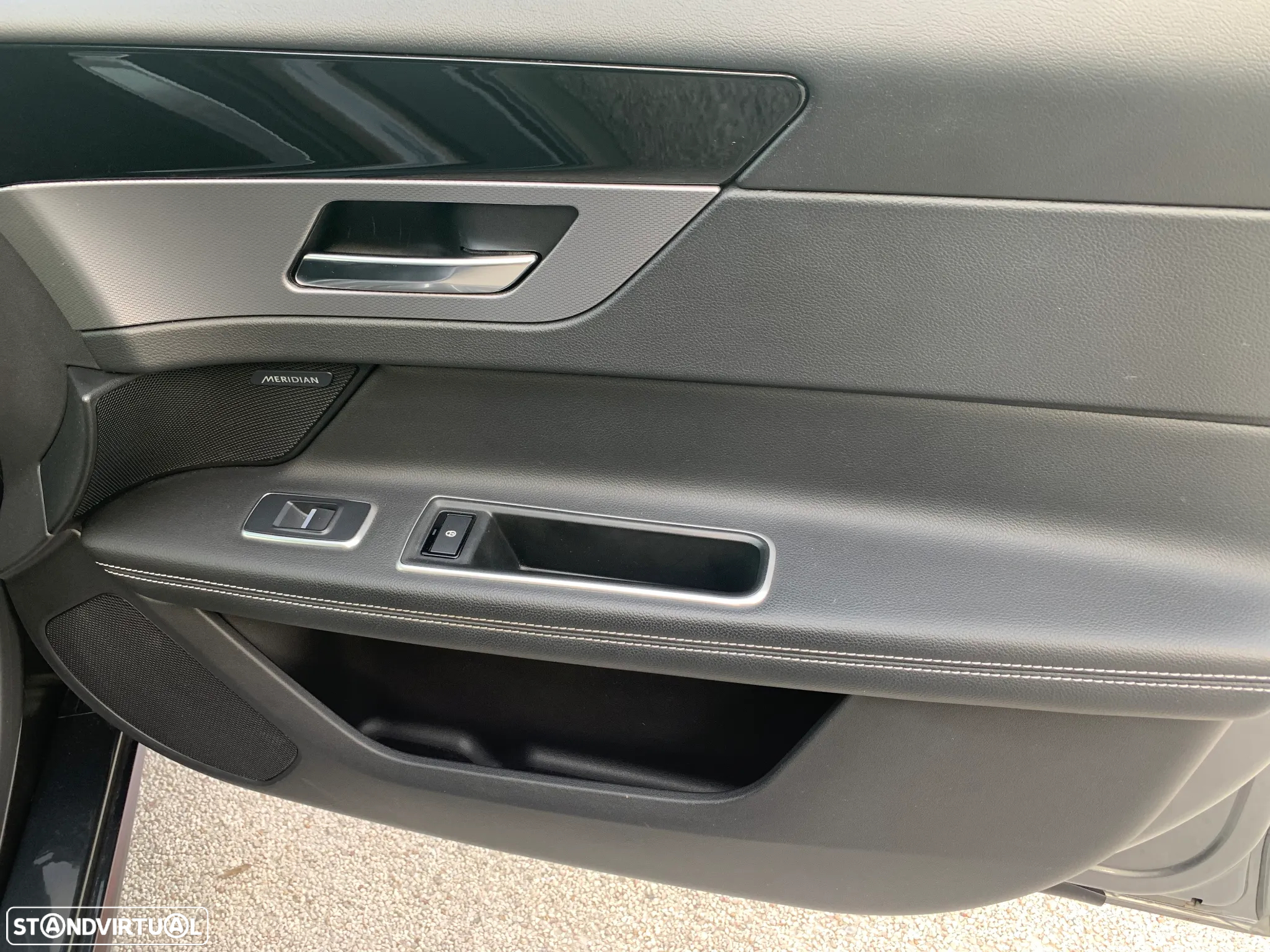 Jaguar XF 20d Aut. R-Sport - 36