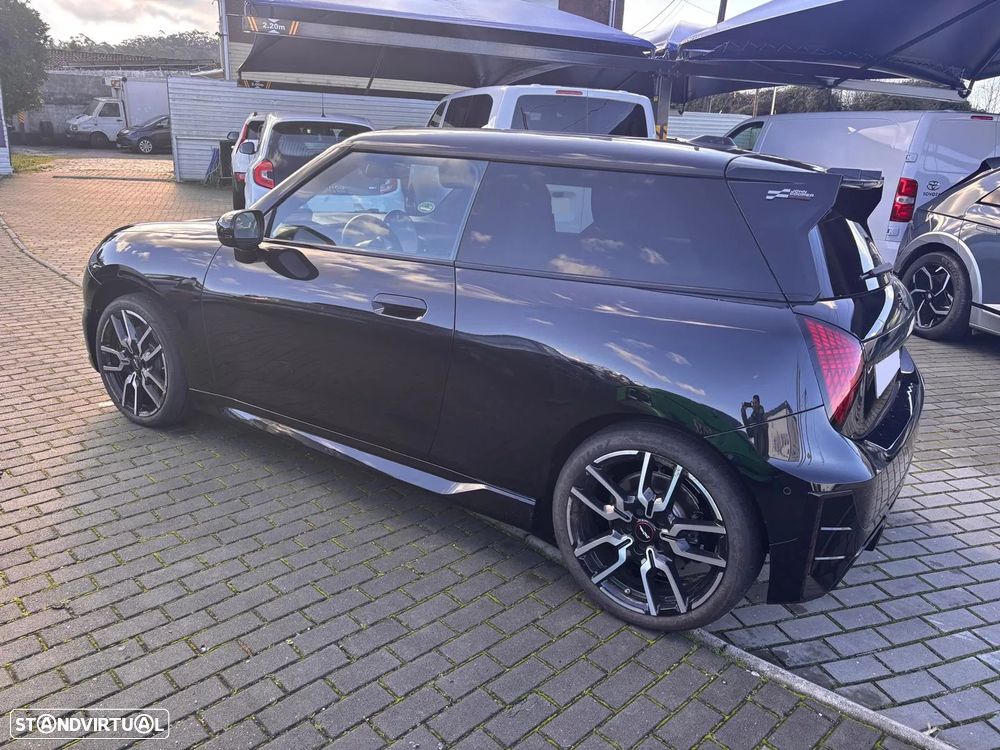 MINI 3 Portas Cooper SE JCW - 3