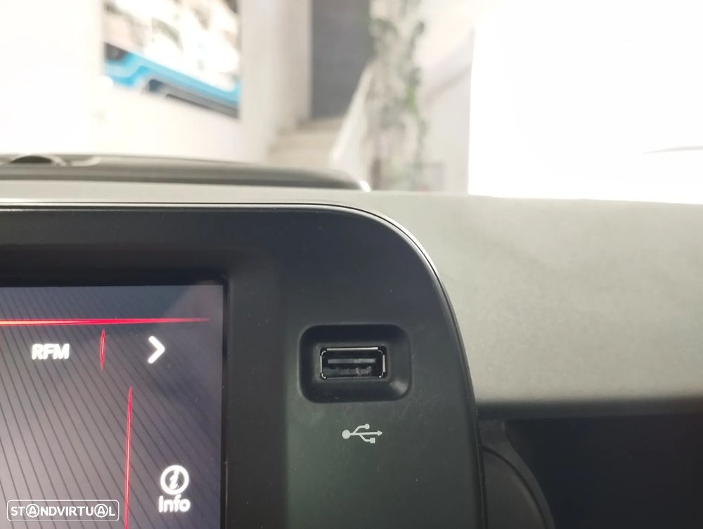 Fiat Panda 1.0 Hybrid Garmin - 23