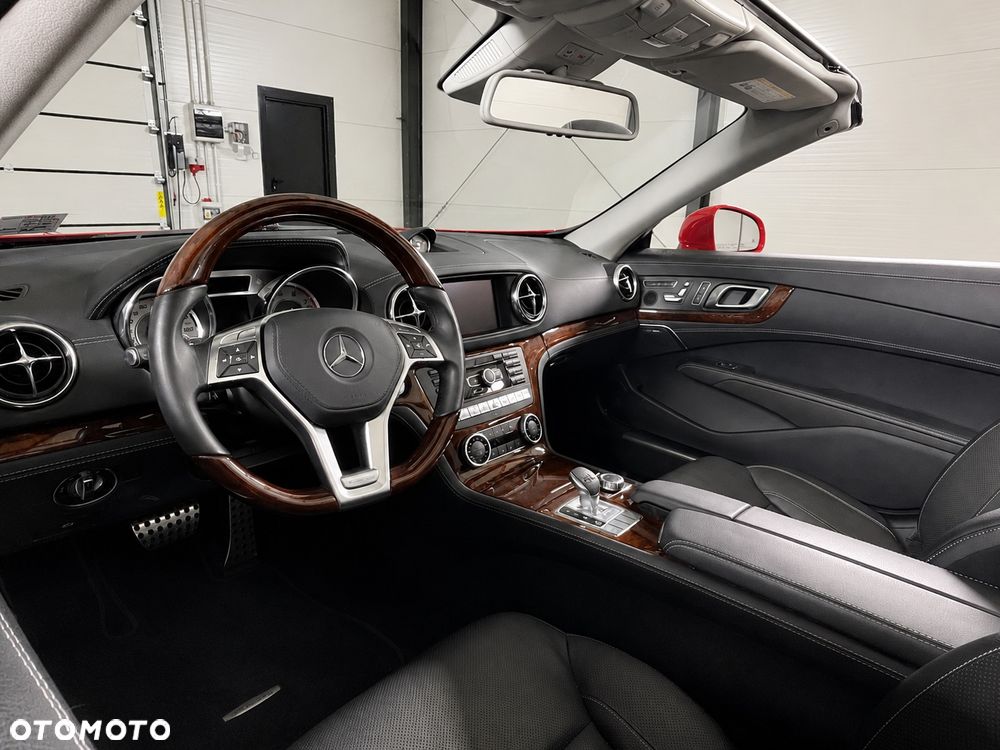 Mercedes-Benz SL 500 7G-TRONIC - 13