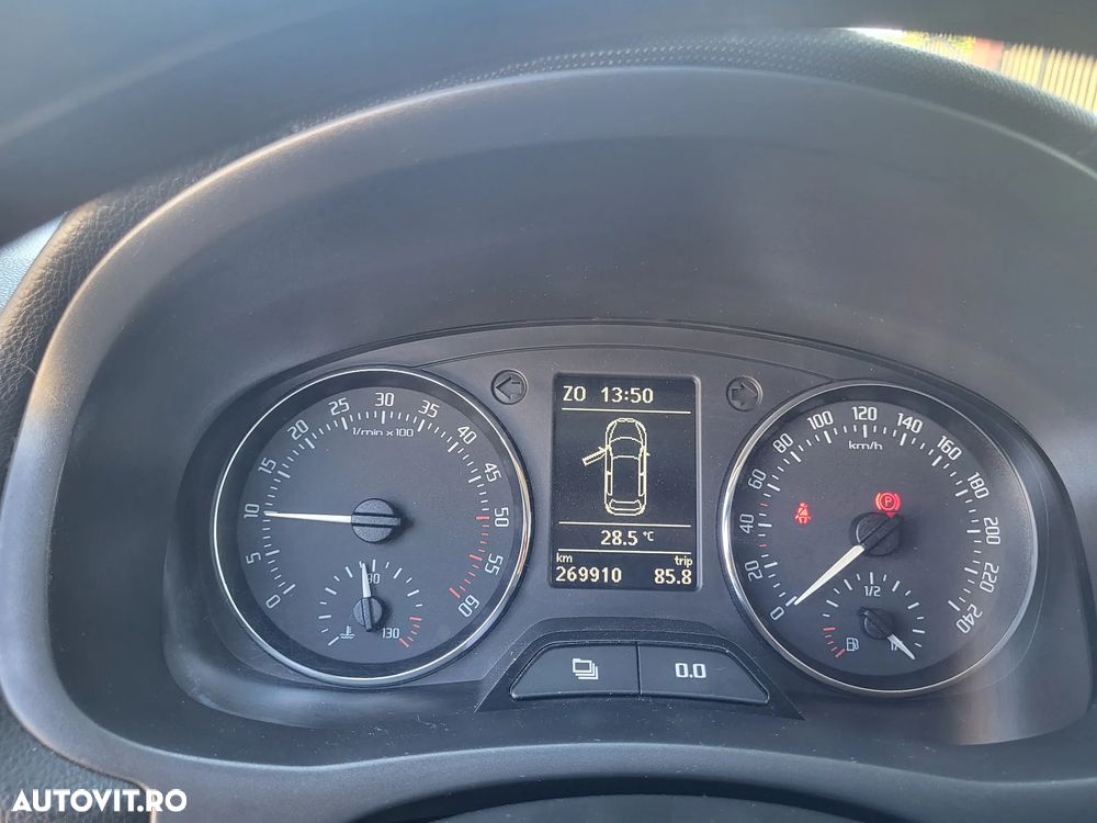 Skoda Fabia - 6