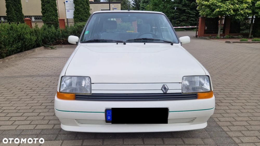 Renault 5 - 8