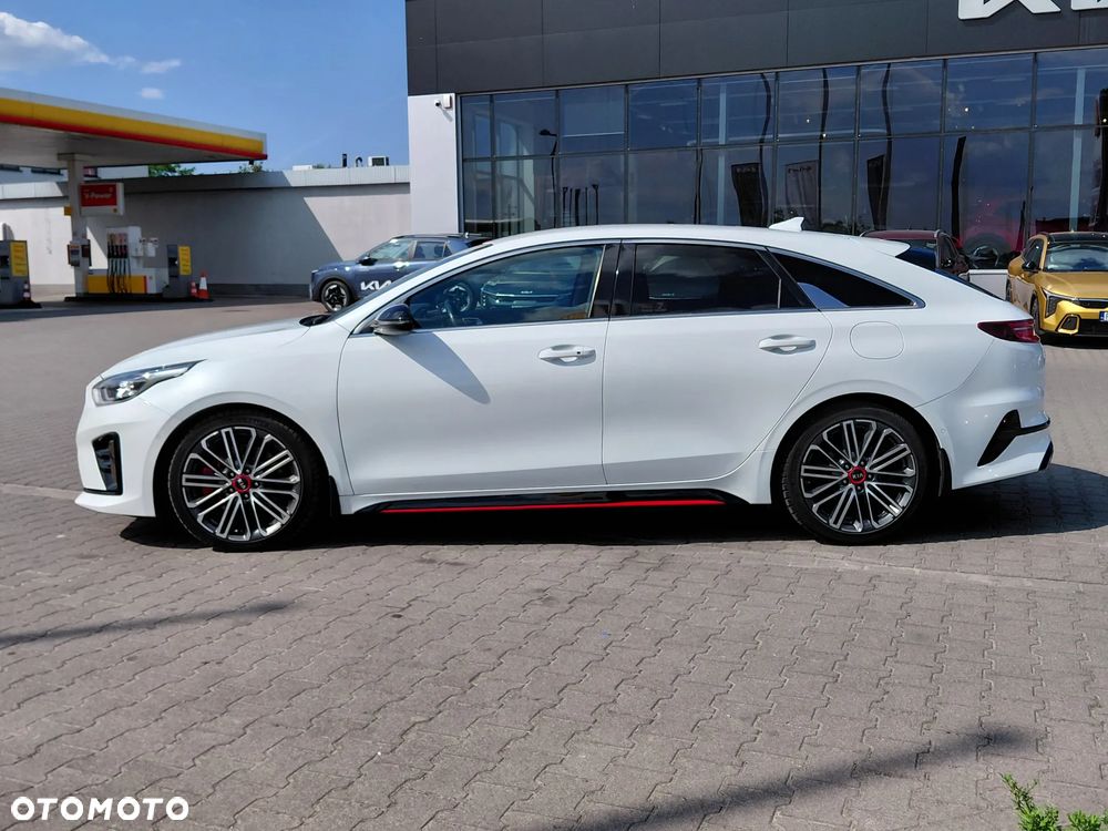 Kia ProCeed - 2