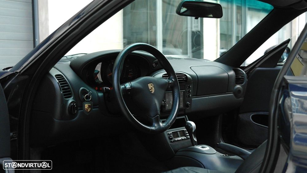 Porsche 911 (996) Carrera Coupé - 39