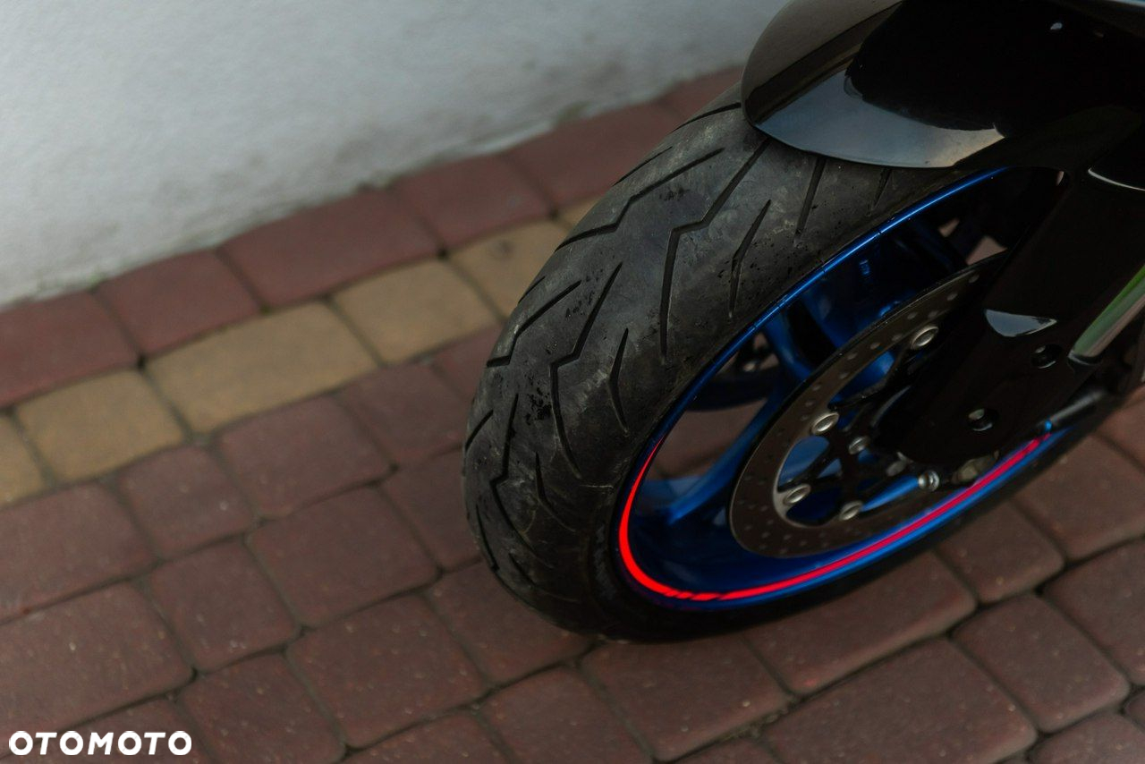 Suzuki GSX-R - 7