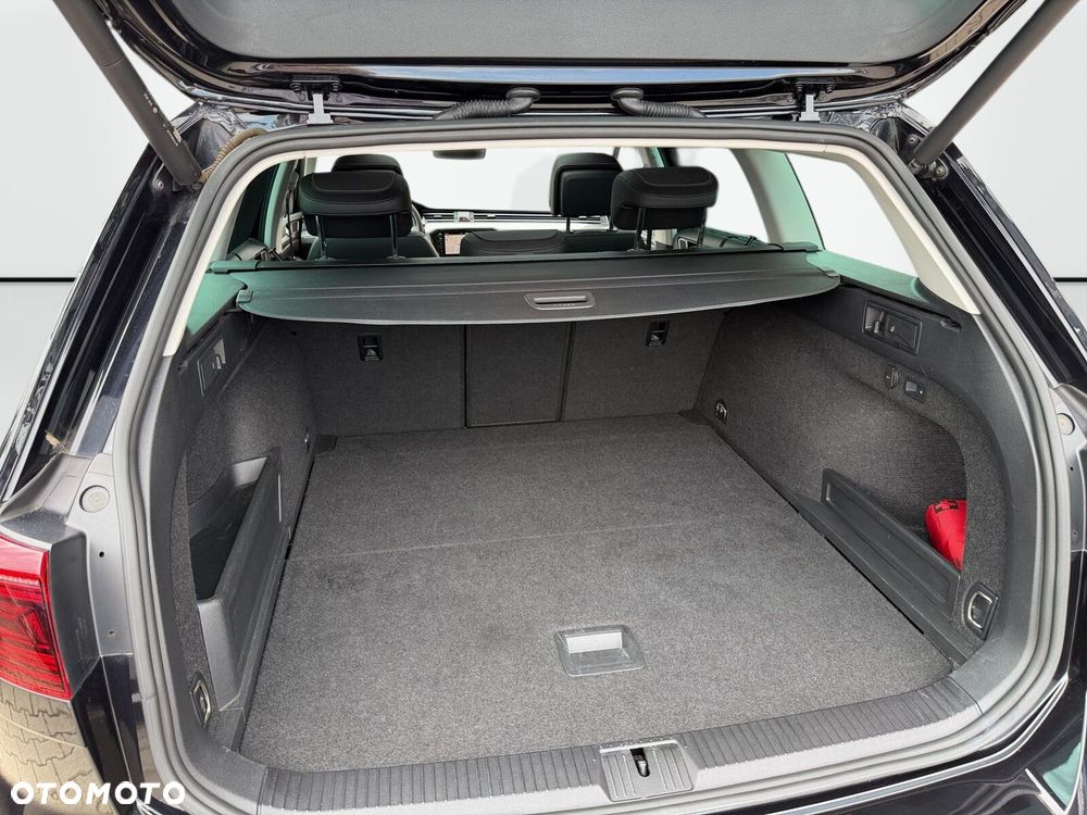 Volkswagen Passat - 40