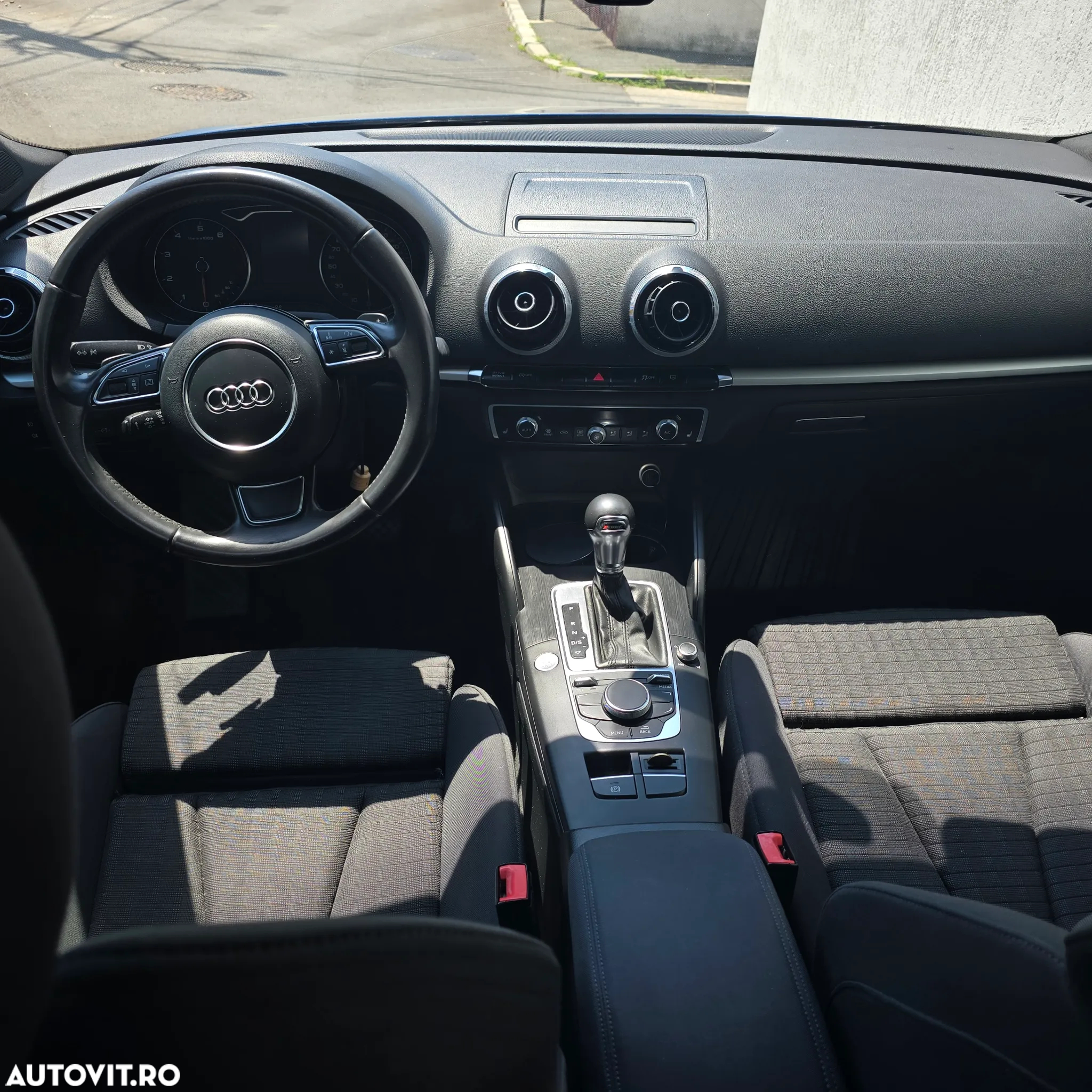 Audi A3 Sportback 1.4 TFSI Stronic Ambition - 10