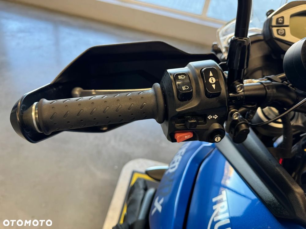 Triumph Tiger - 31