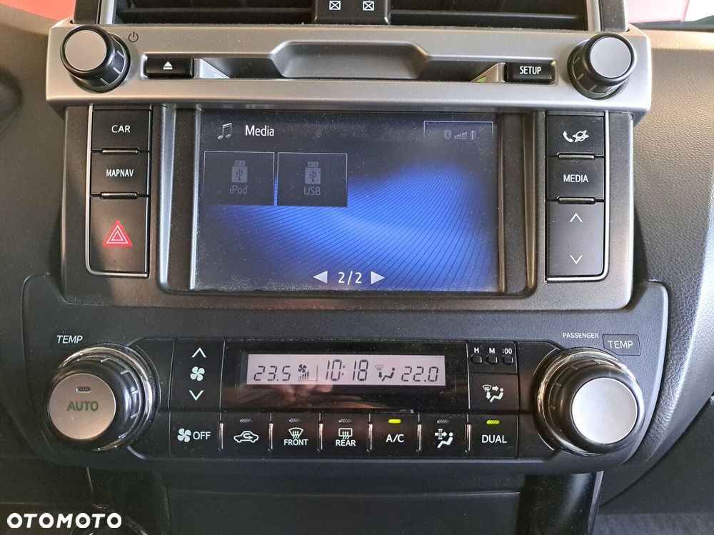 Toyota Land Cruiser - 24