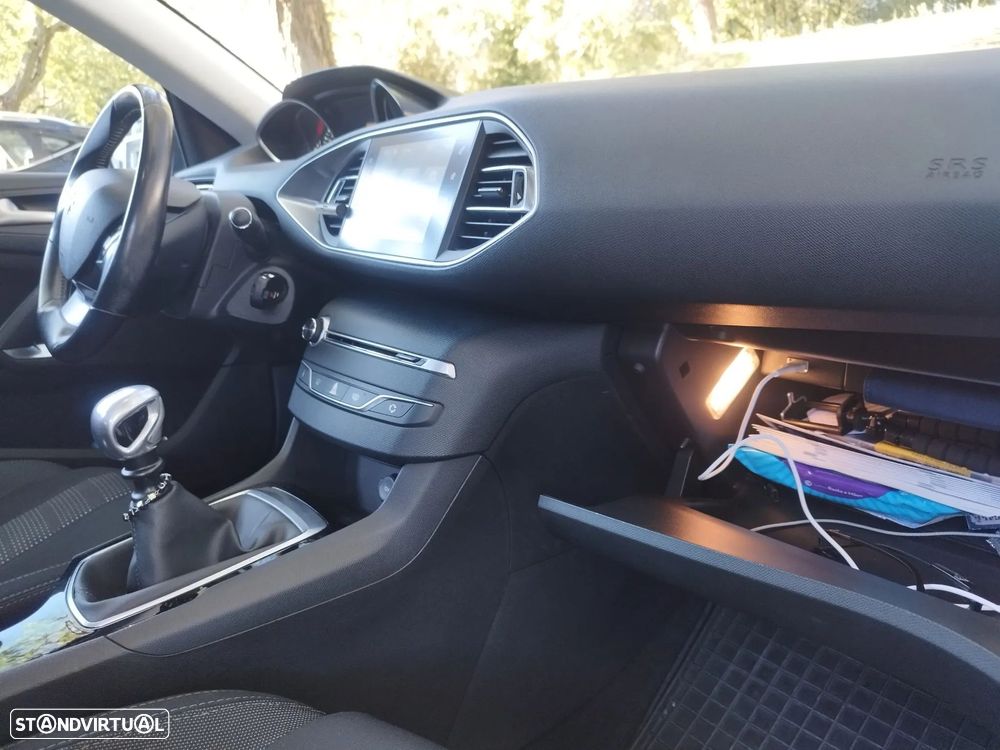 Peugeot 308 SW BlueHDi 120 Stop & Start Allure - 19