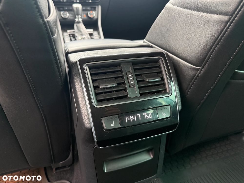 Skoda Superb 2.0 TDI Style DSG - 18