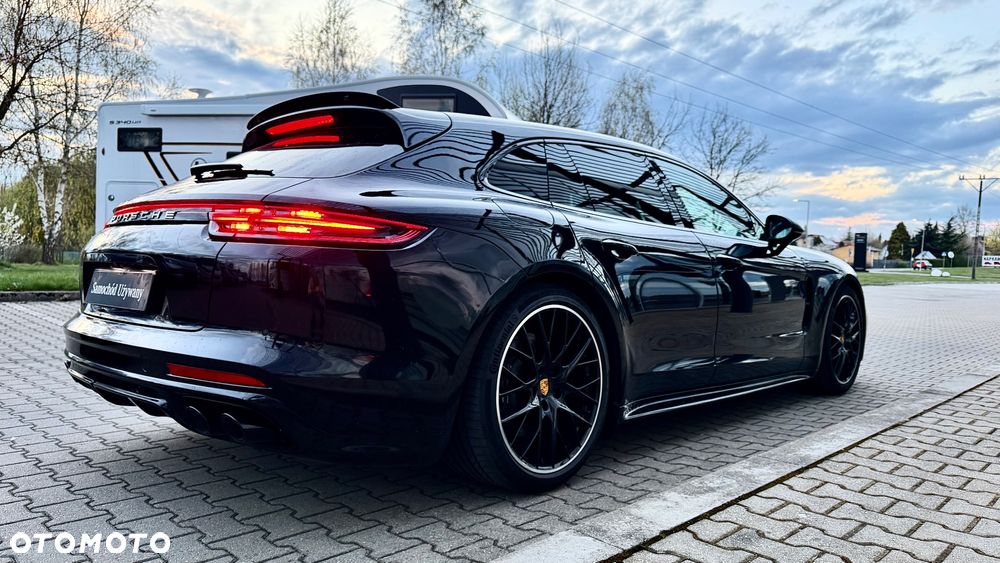 Porsche Panamera 4 GPF - 3