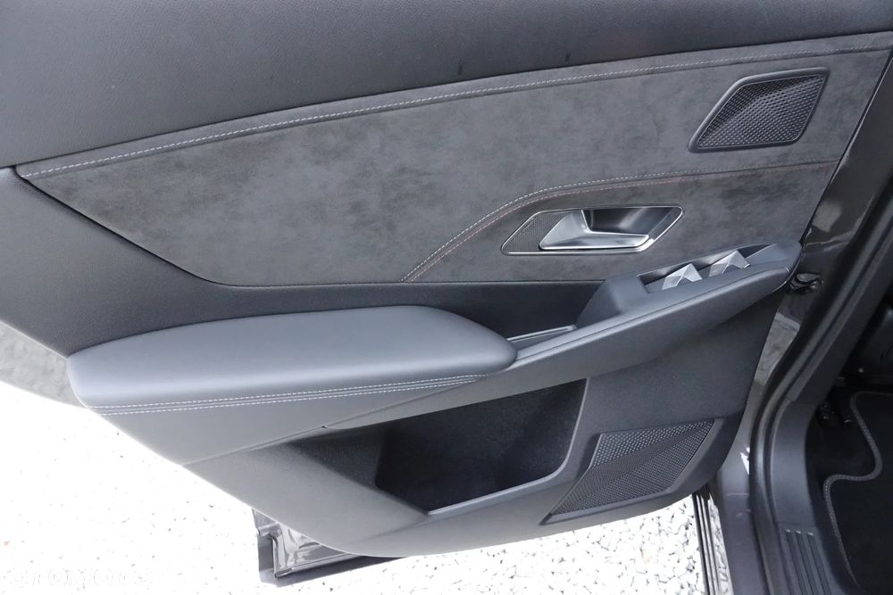 DS Automobiles DS 7 Crossback 1.6 E-Tense Performance Line + - 29