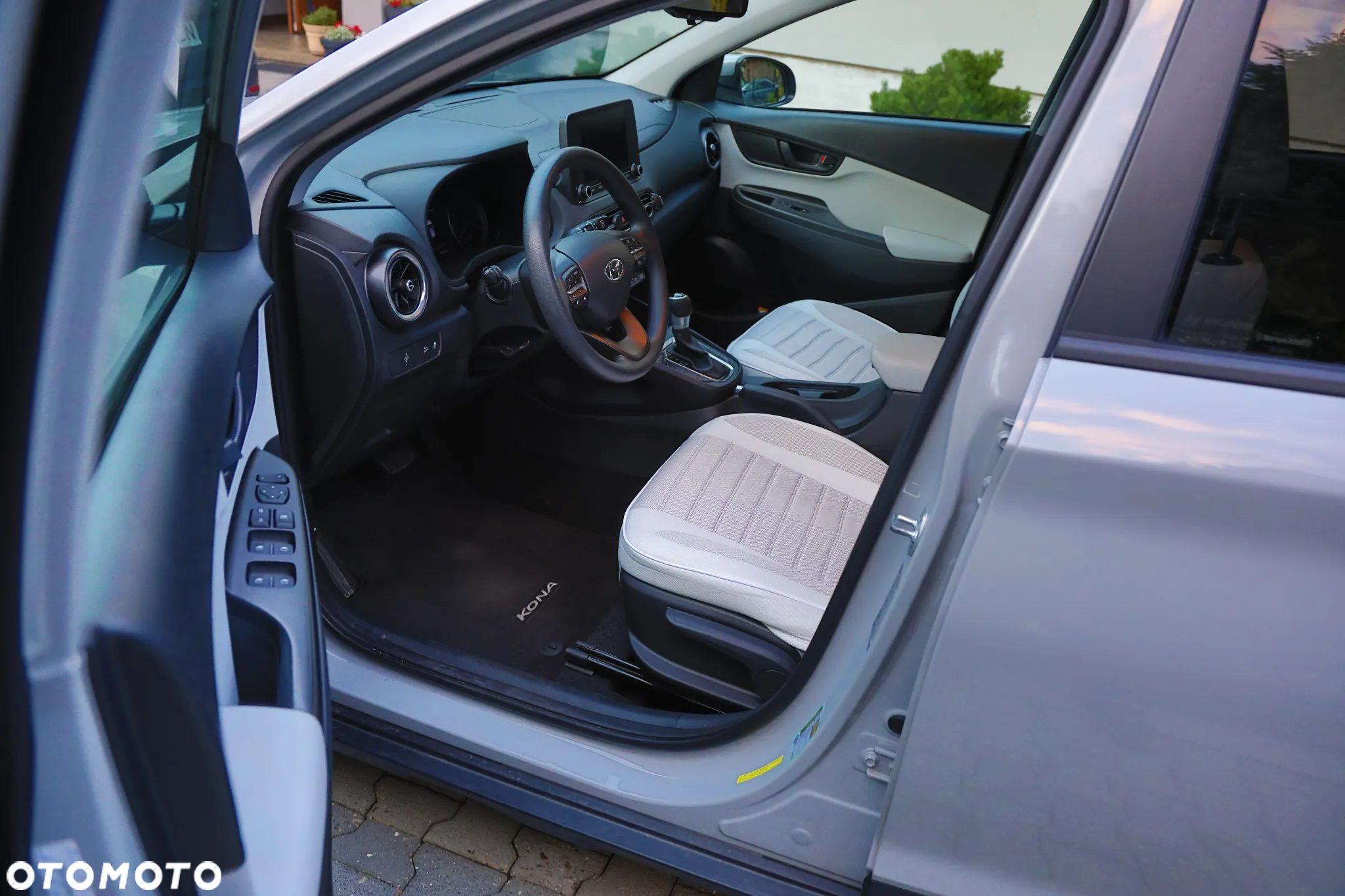 Hyundai Kona - 11
