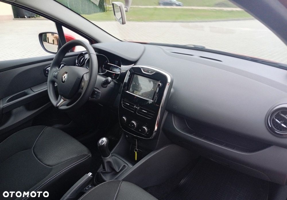 Renault Clio - 14