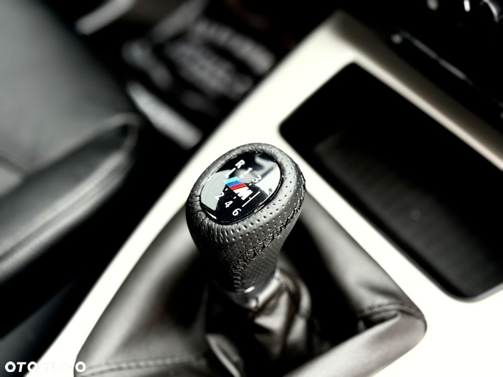 BMW Seria 3 320i Edition Sport - 8