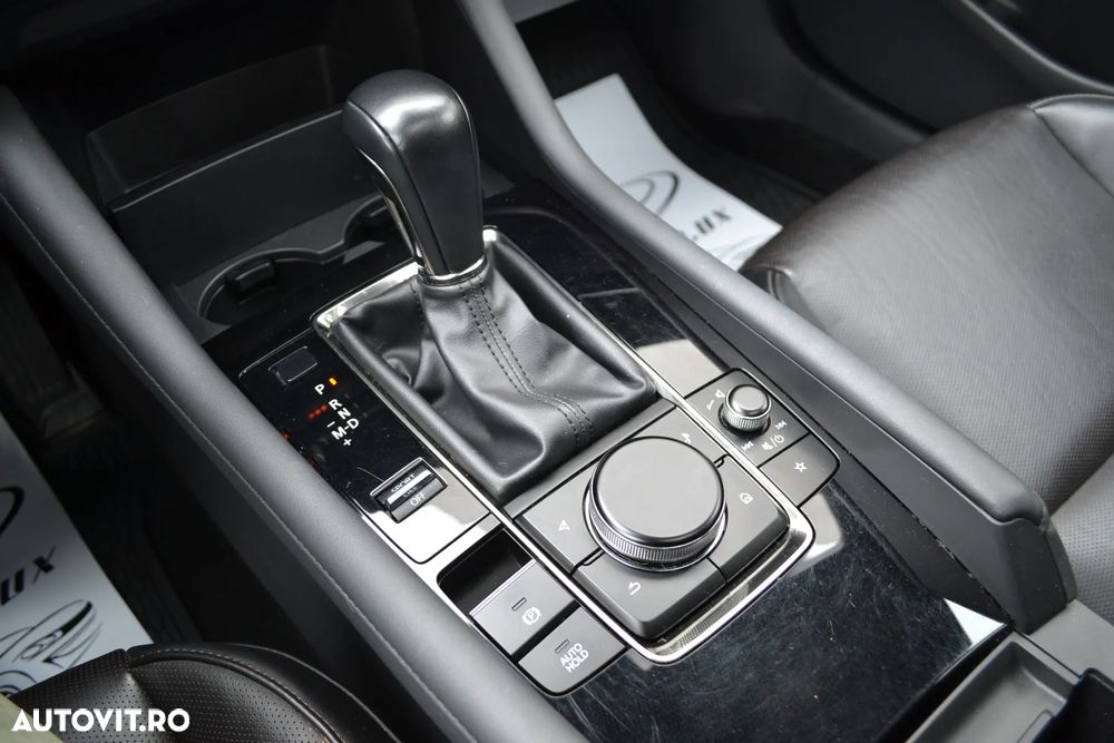 Mazda 3 e-Skyactiv X186 AT MHEV GT+ - 30