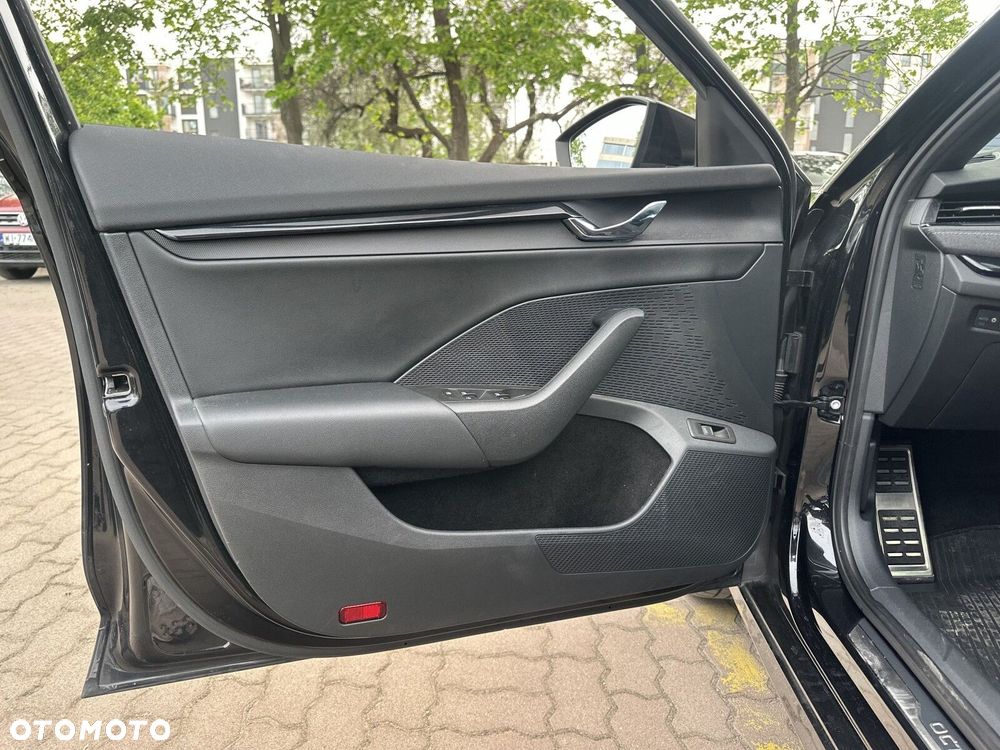 Skoda Octavia 2.0 TDI Sportline DSG - 11