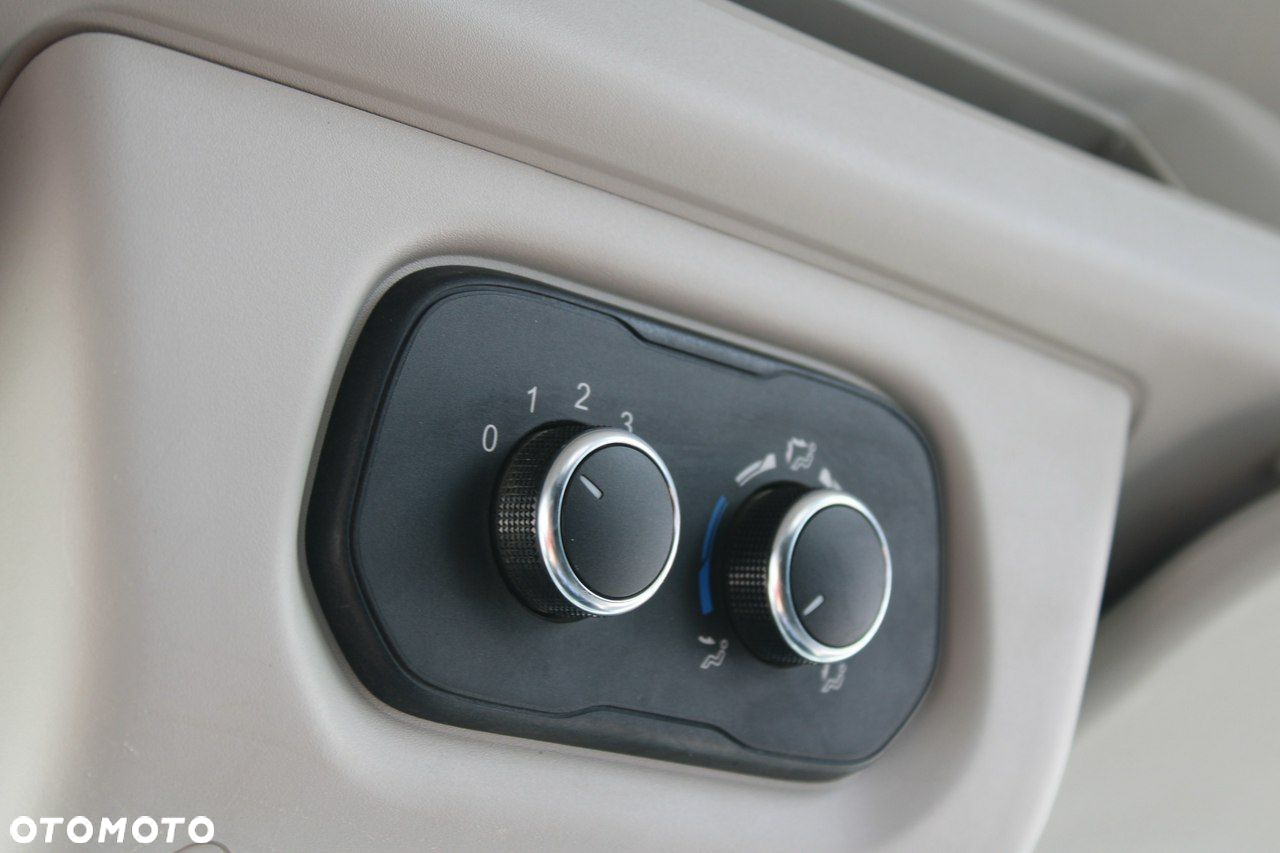 Ford Transit - 29