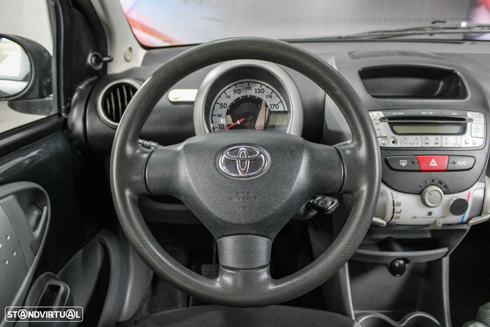 Toyota Aygo 1.0 + AC - 3
