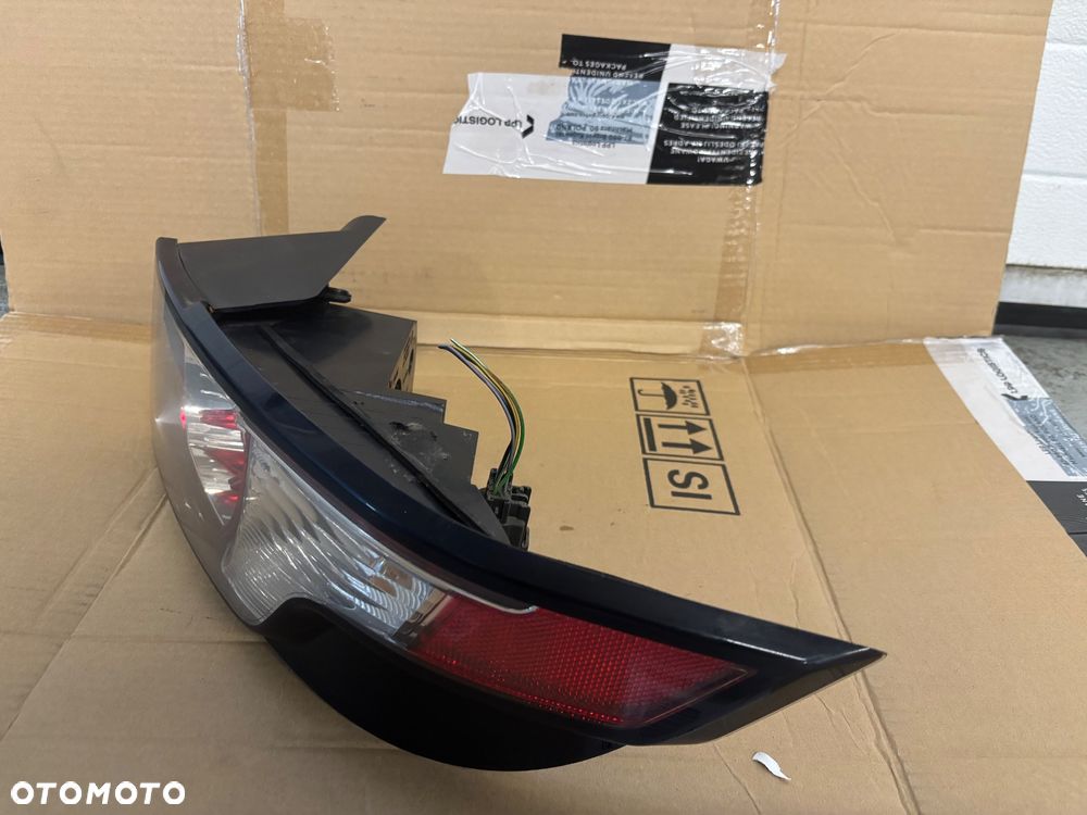 RANGE ROVER EVOQUE 12 r LAMPA PRAWY TYL TYLNA - 2