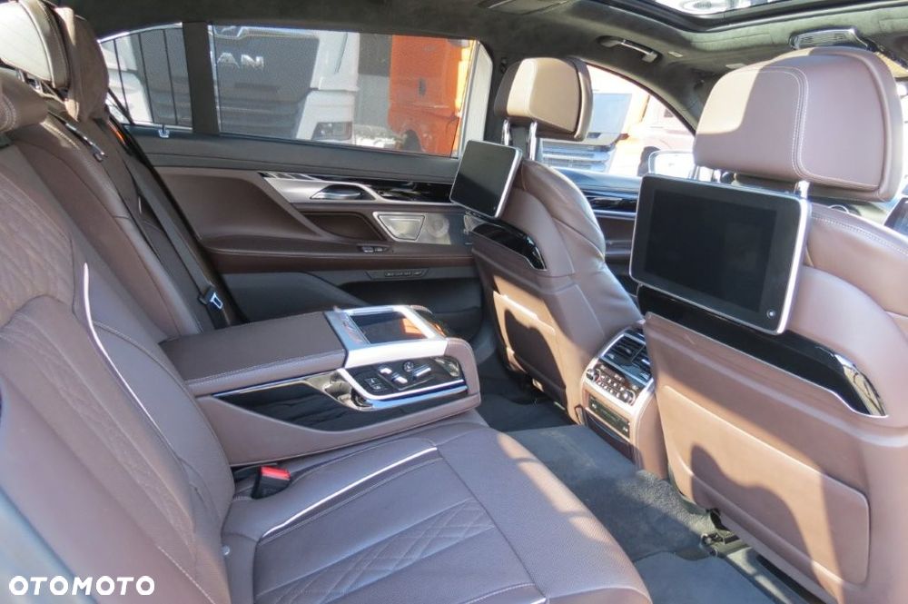 BMW Seria 7 750Ld xDrive - 14