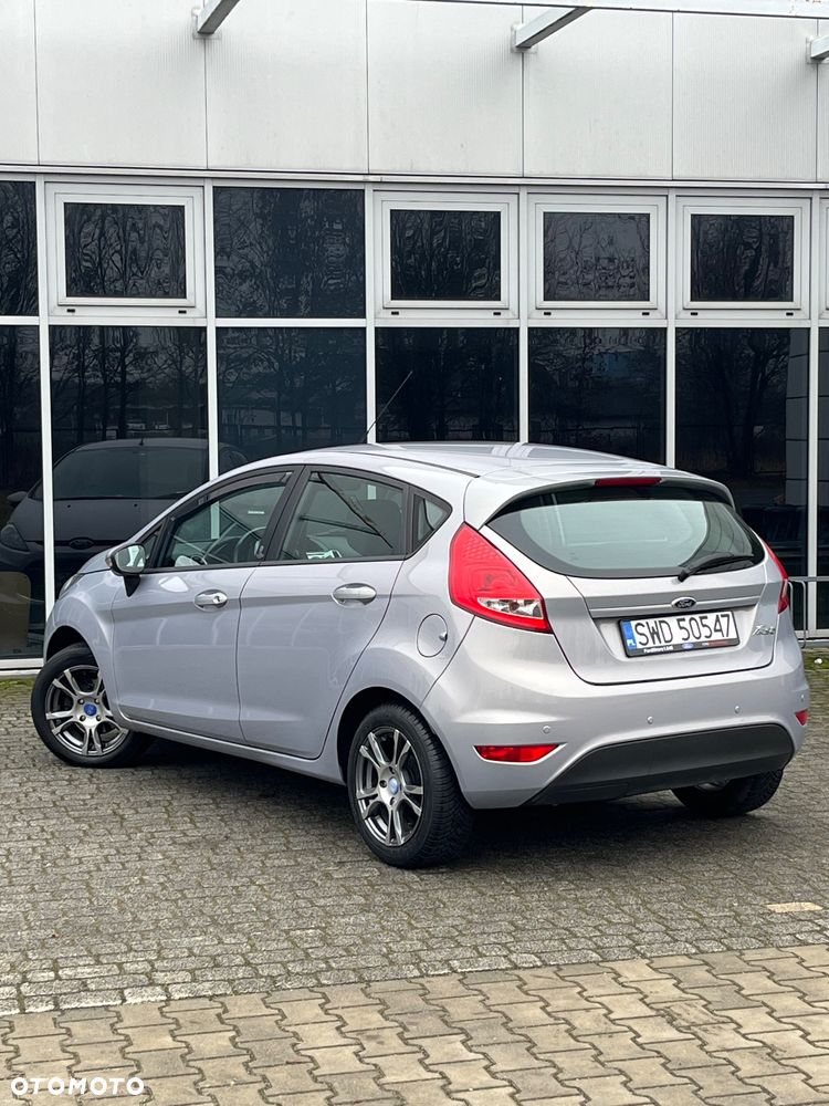 Ford Fiesta 1.4 Autom Champions Edition - 20