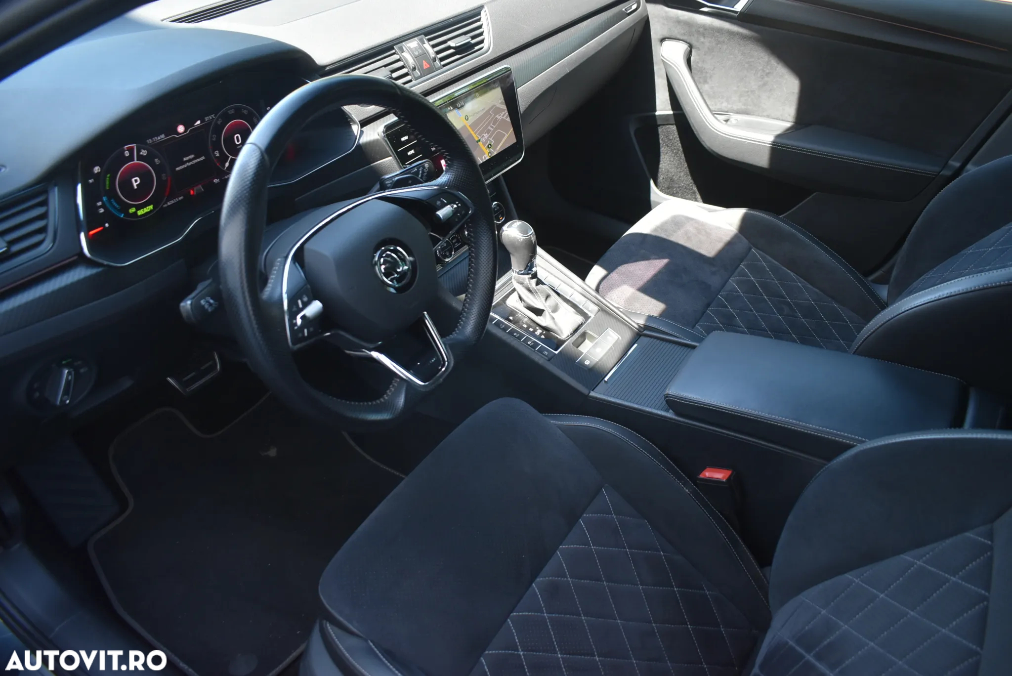 Skoda Superb Combi 1.4 TSI iV DSG Sportline - 17