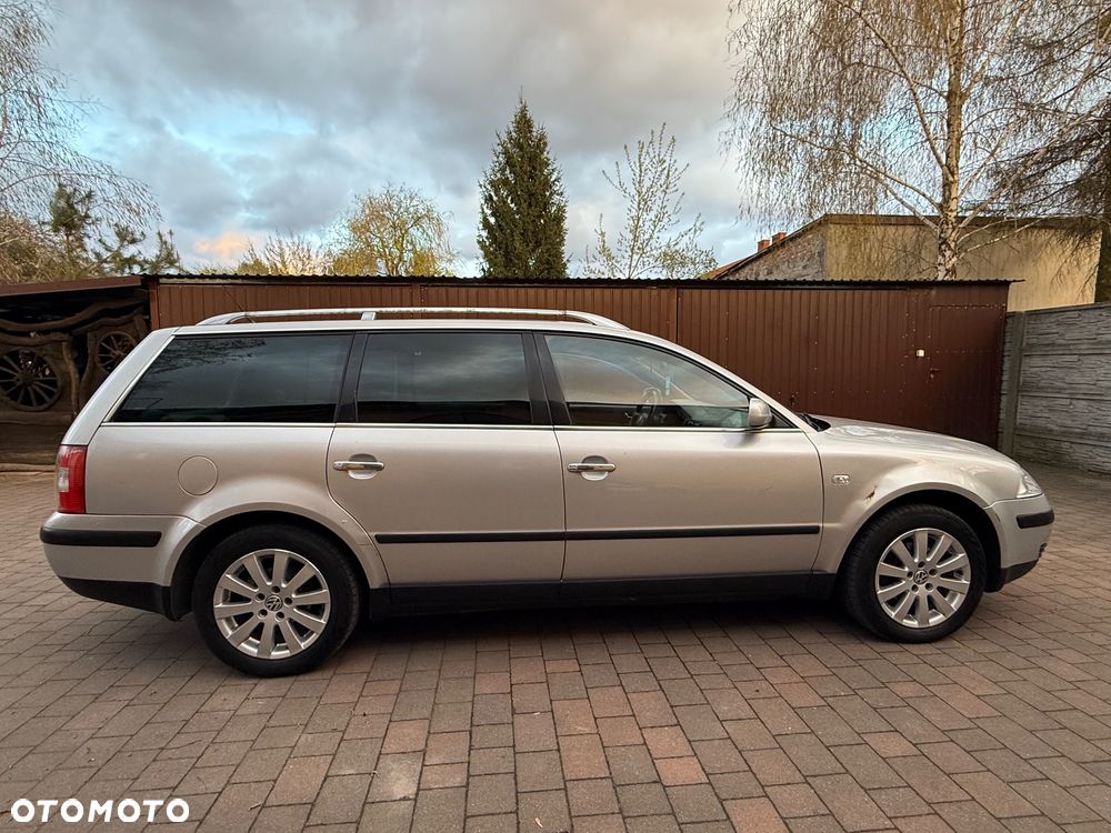 Volkswagen Passat 1.9 TDI Comfortline - 8