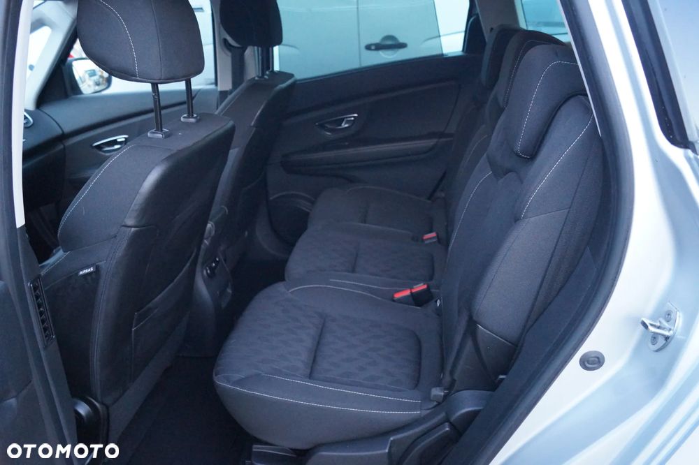 Renault Grand Scenic - 18