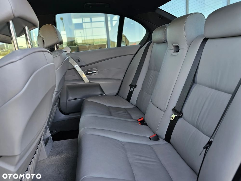 BMW Seria 5 535d - 21