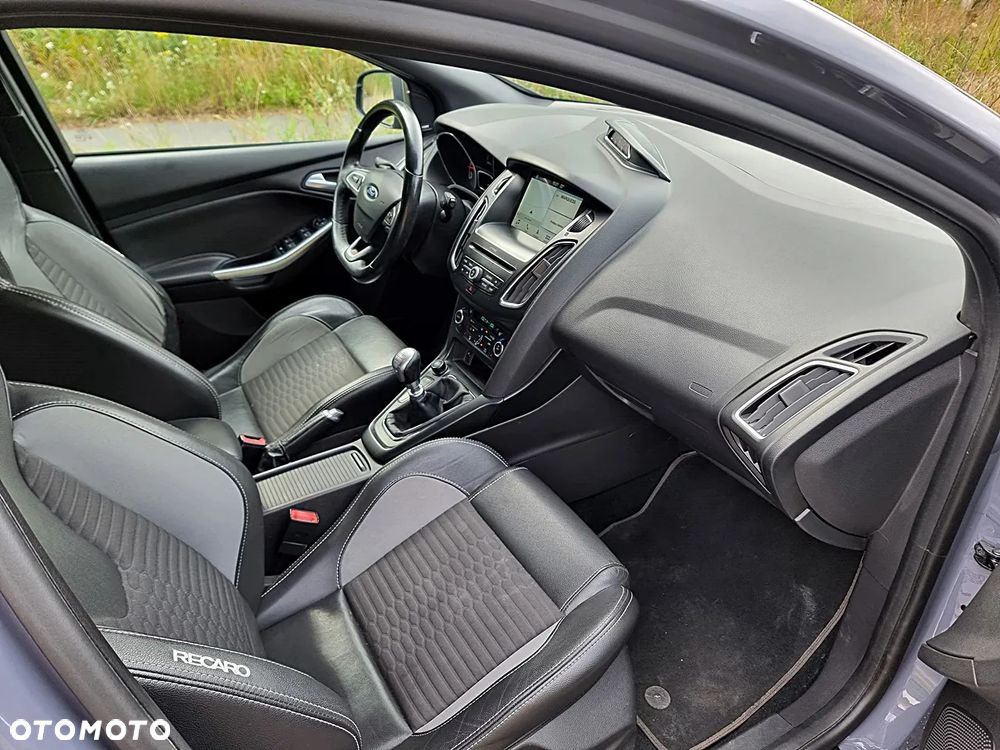 Ford Focus 2.0 TDCi ST - 7
