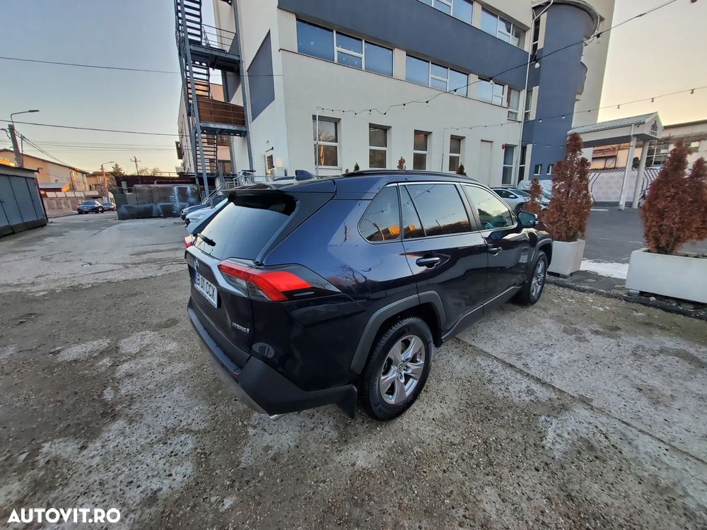 Toyota RAV4 - 7