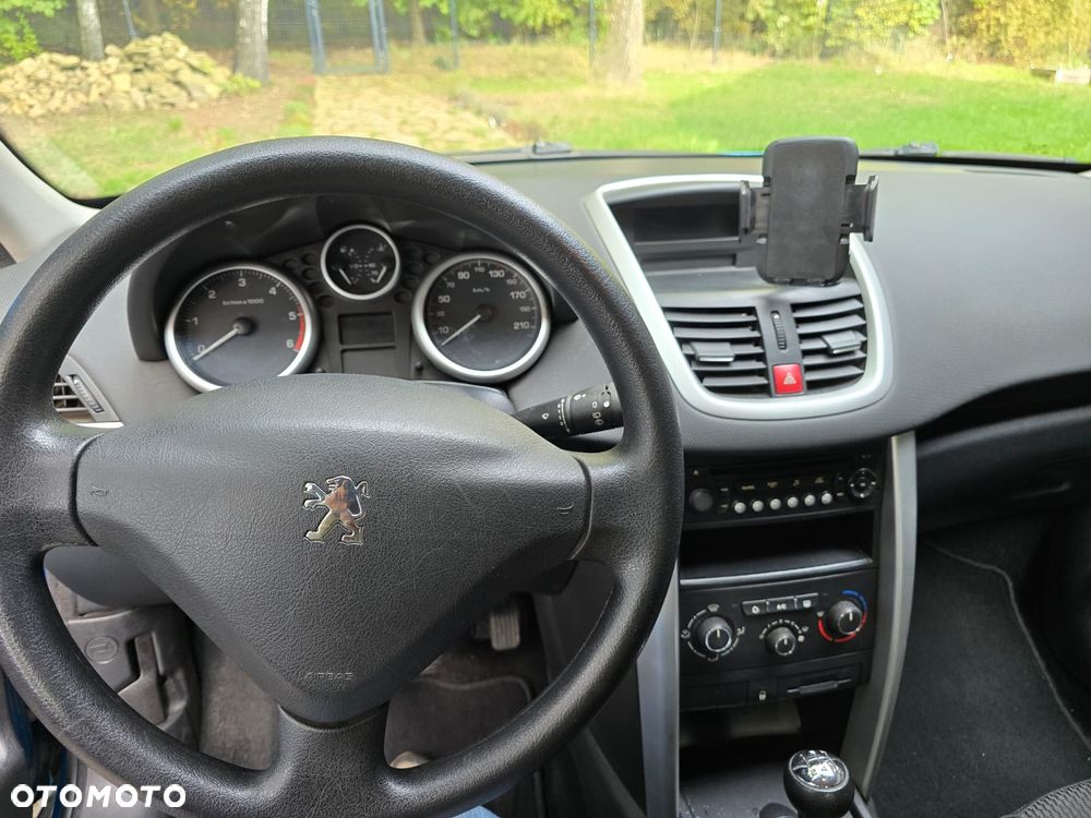 Peugeot 207 - 7