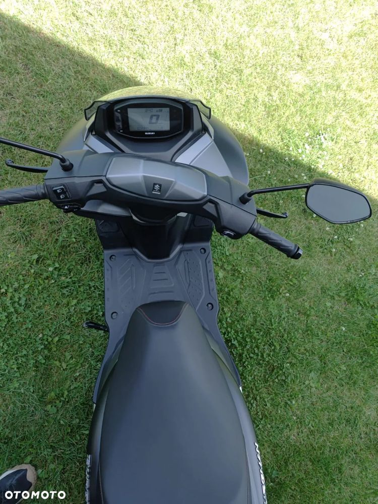 Suzuki Burgman - 9