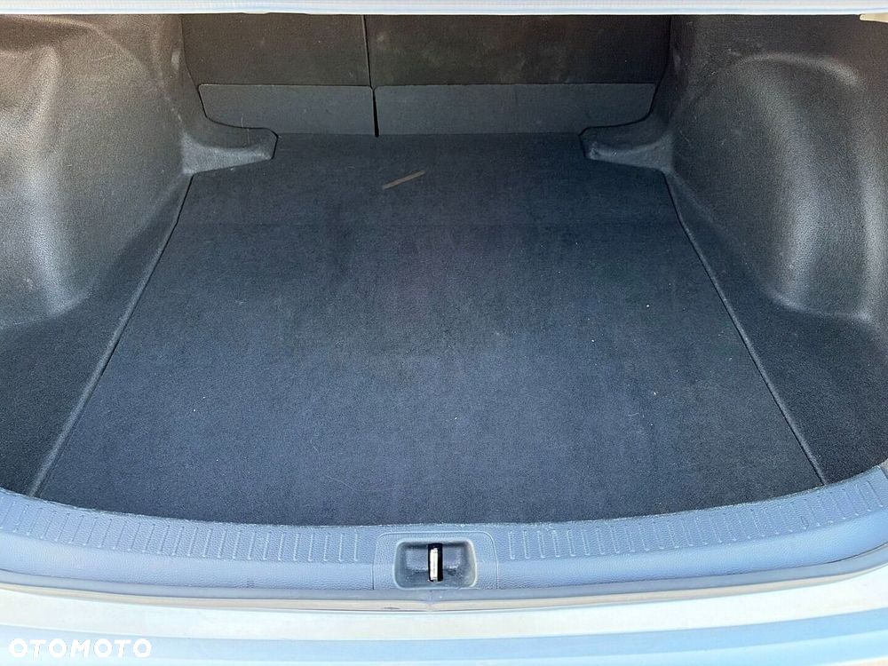 Toyota Corolla - 15