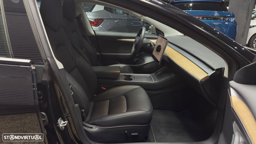 Tesla Model 3 Performance Dual Motor AWD - 37