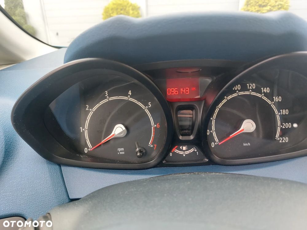 Ford Fiesta 1.4 Titanium - 17