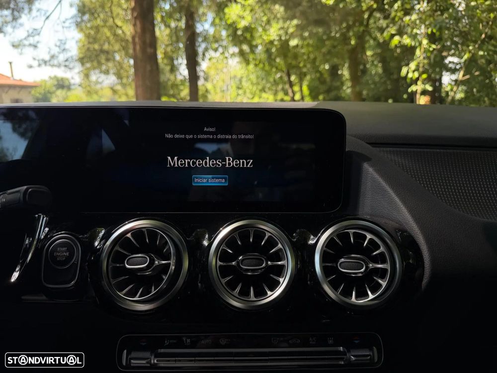 Mercedes-Benz GLA 250 e 8G-DCT Special Edition - 39