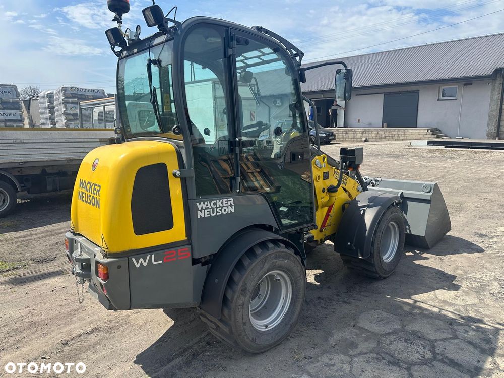 Wacker Neuson WL25 - 4