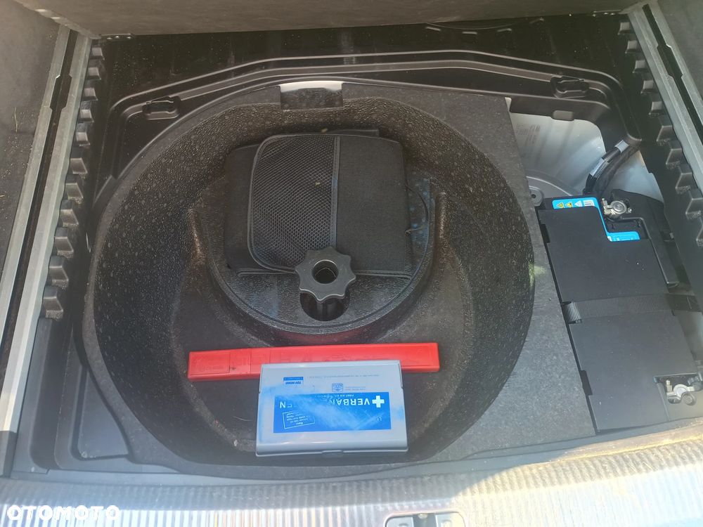 Audi A6 Avant 2.0 TDI - 23